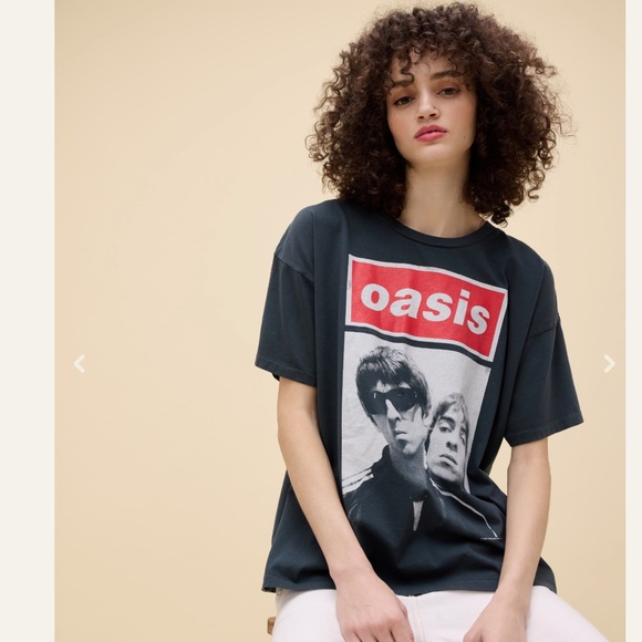 NWT Daydreamer OASIS MERCH TEE - Picture 2 of 4